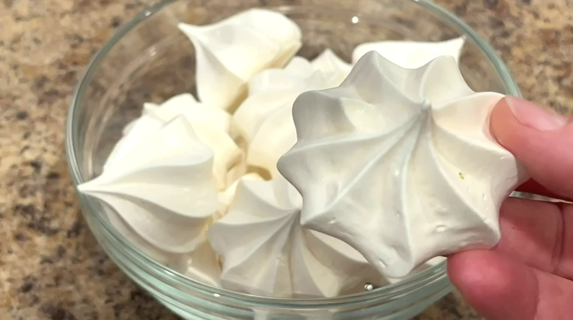 Как приготовить безе: рецепт безе в домашних условиях