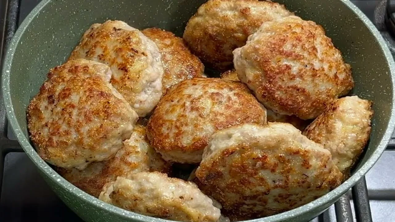 Быстрые куриные Котлеты с манной крупой Быстрые куриные Котлеты с манной крупой