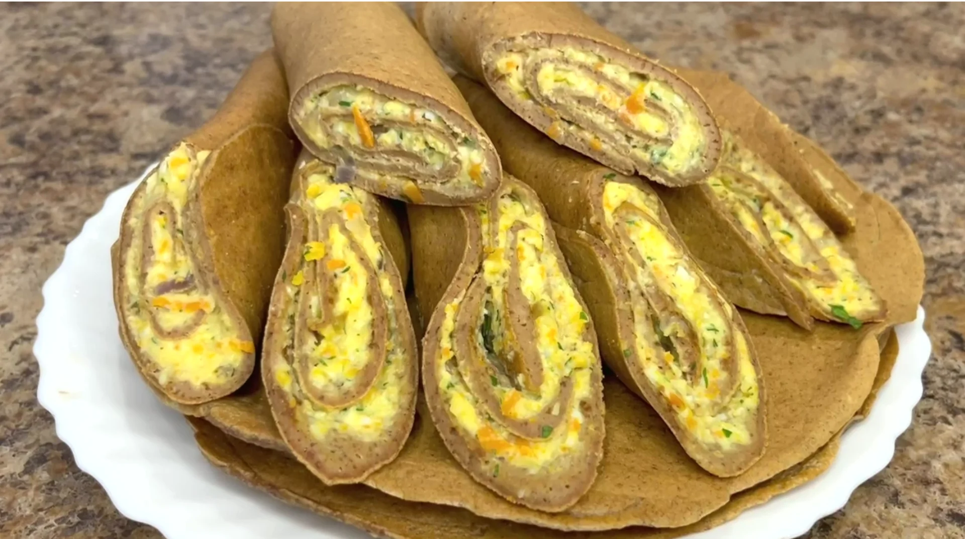 Тонкие блины из куриной печени с самой вкусной начинкой! Тонкие блины из куриной печени с самой вкусной начинкой!