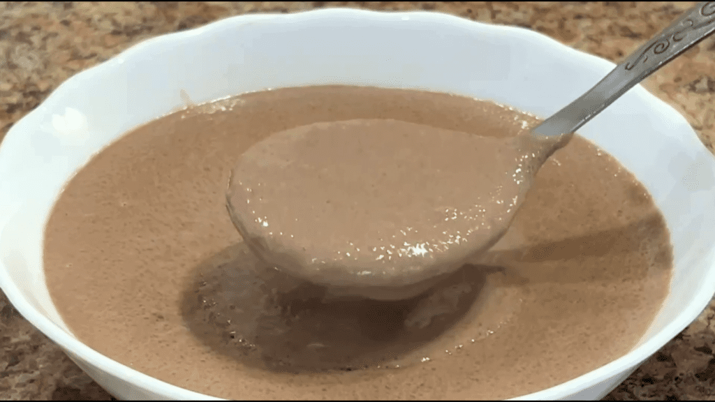 Шоколадная манная каша