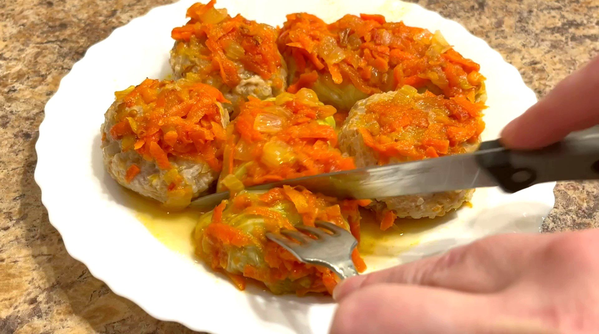 Капустные рулеты с фрикадельками: Быстро и Вкусно Капустные рулеты с фрикадельками: Быстро и Вкусно