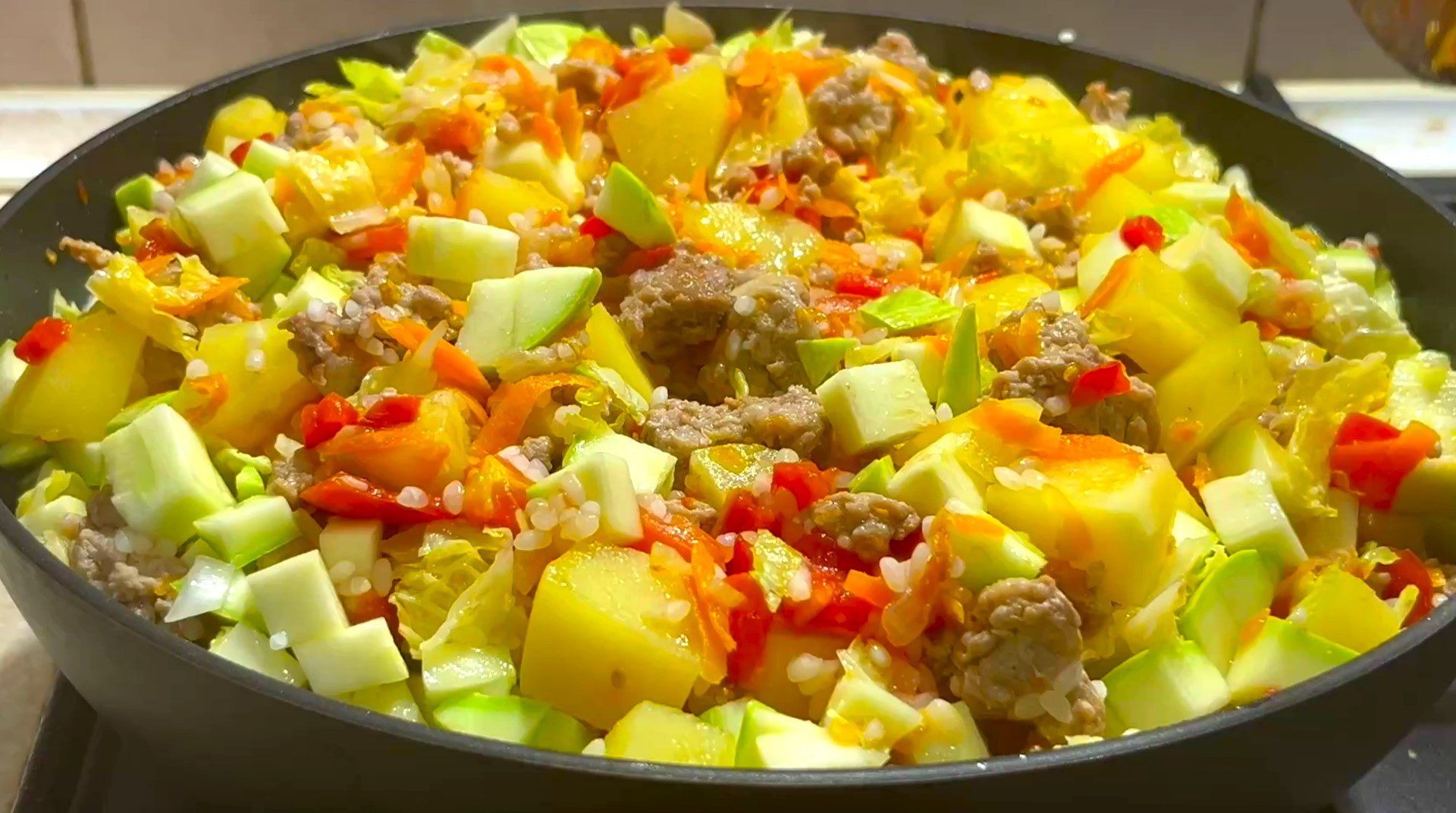 Овощное рагу с фаршем и рисом — Рецепт из доступных овощей! Овощное рагу с фаршем и рисом — Рецепт из доступных овощей!