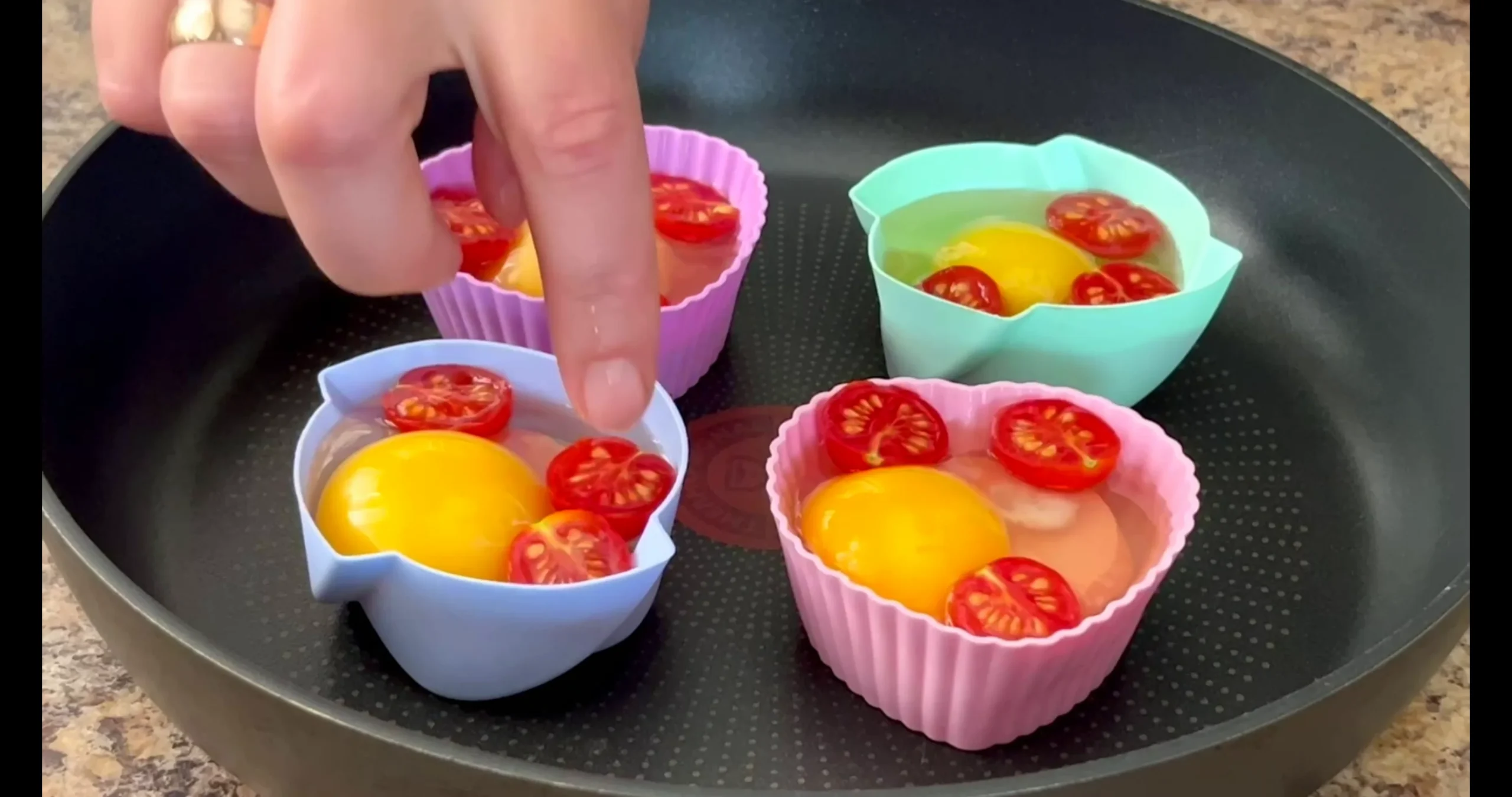 Яйца Больше не Жарю! Вкусные и полезные яйца на завтрак! Яйца Больше не Жарю! Вкусные и полезные яйца на завтрак!