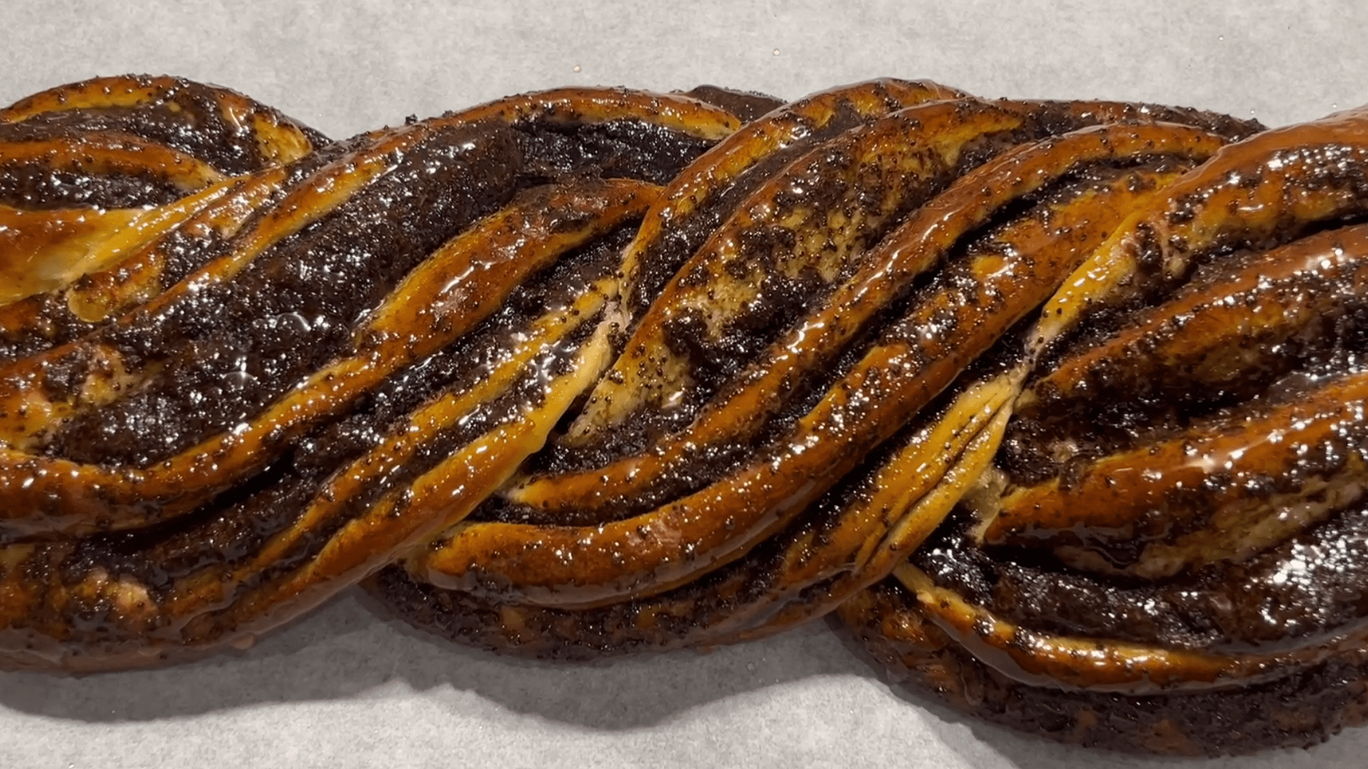 Маковая Плетенка из Дрожжевого Теста: рецепт сдобного теста! Маковая Плетенка из Дрожжевого Теста: рецепт сдобного теста!