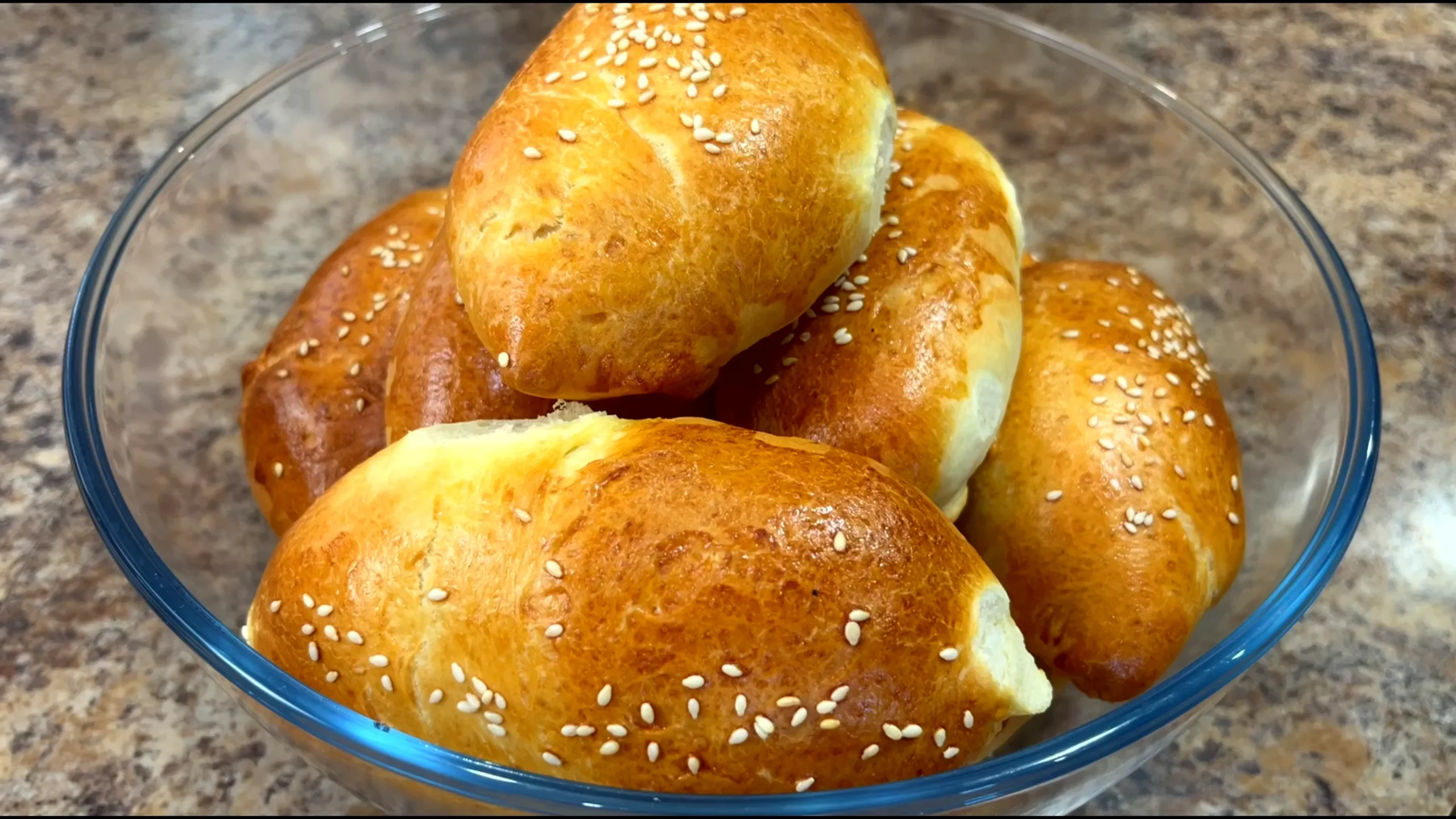 Пирожки с капустой Рецепт от теста и начинки до выпечки Пирожки с капустой Рецепт от теста и начинки до выпечки