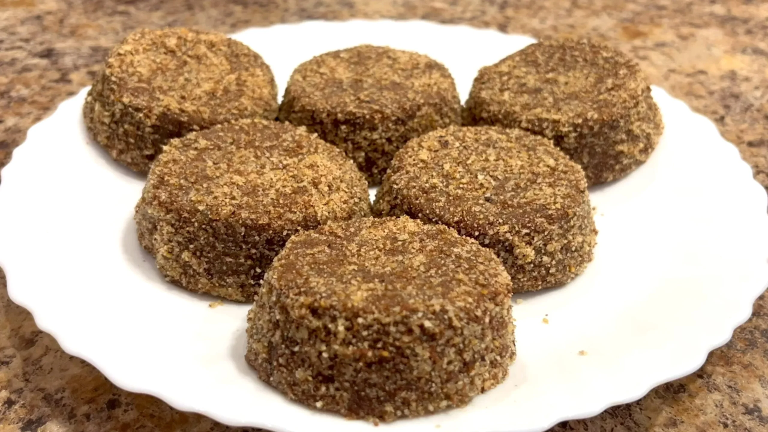 Ореховый десерт без выпечки: вкусно, быстро и недорого