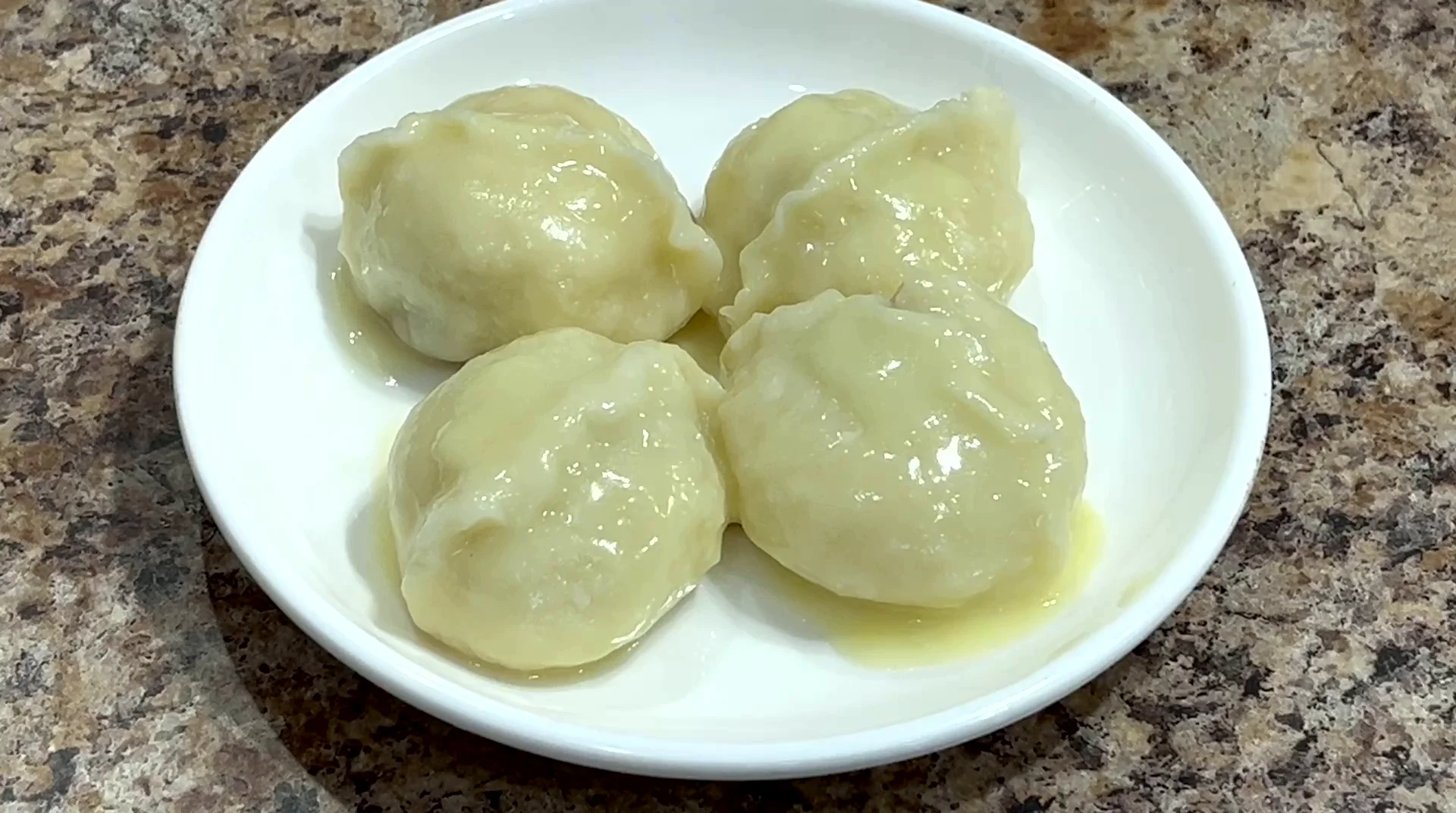 Ленивые вареники из творога с ягодами на завтрак! Ленивые вареники из творога с ягодами на завтрак!