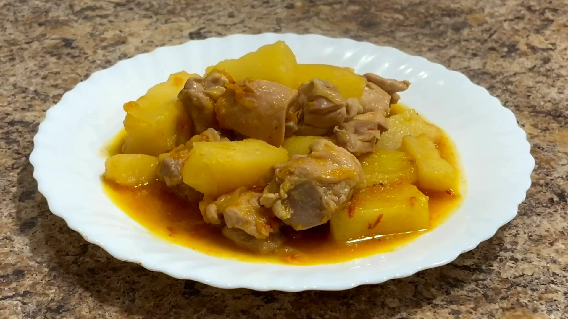 Тушеный картофель с мясом. Простое решение вкусного ужина! Тушеный картофель с мясом. Простое решение вкусного ужина!