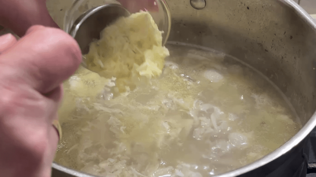 Домашний холодец из куриных крылышек: вкусный и легкий рецепт
