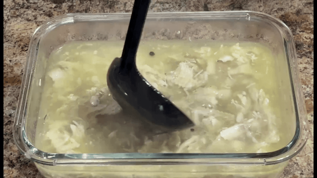Домашний холодец из куриных крылышек: вкусный и легкий рецепт