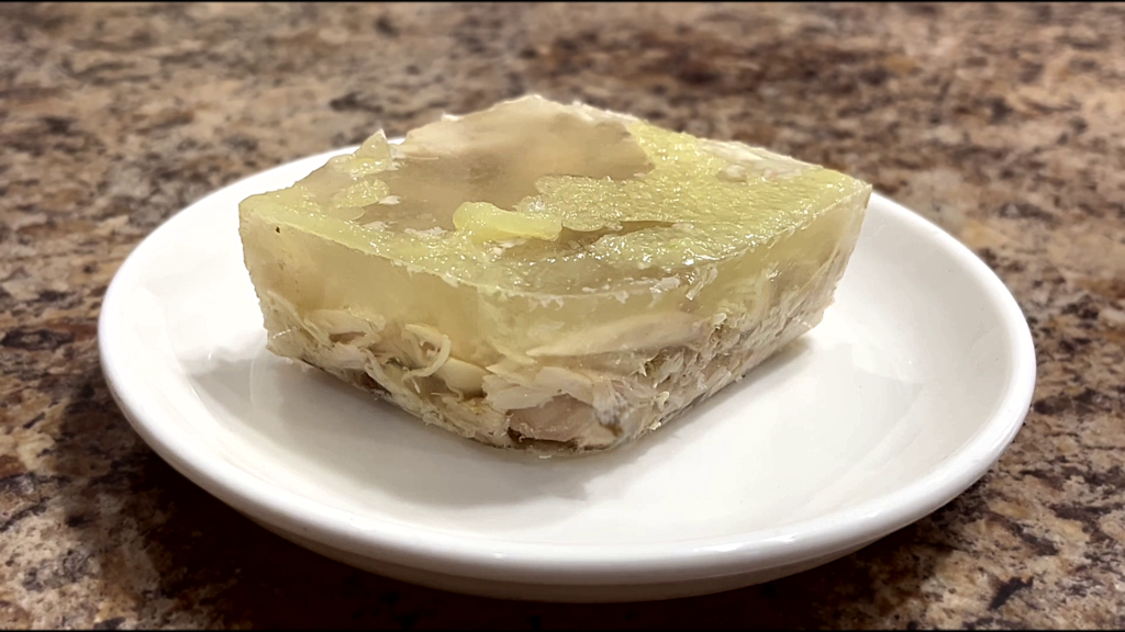 Домашний холодец из куриных крылышек: вкусный и легкий рецепт