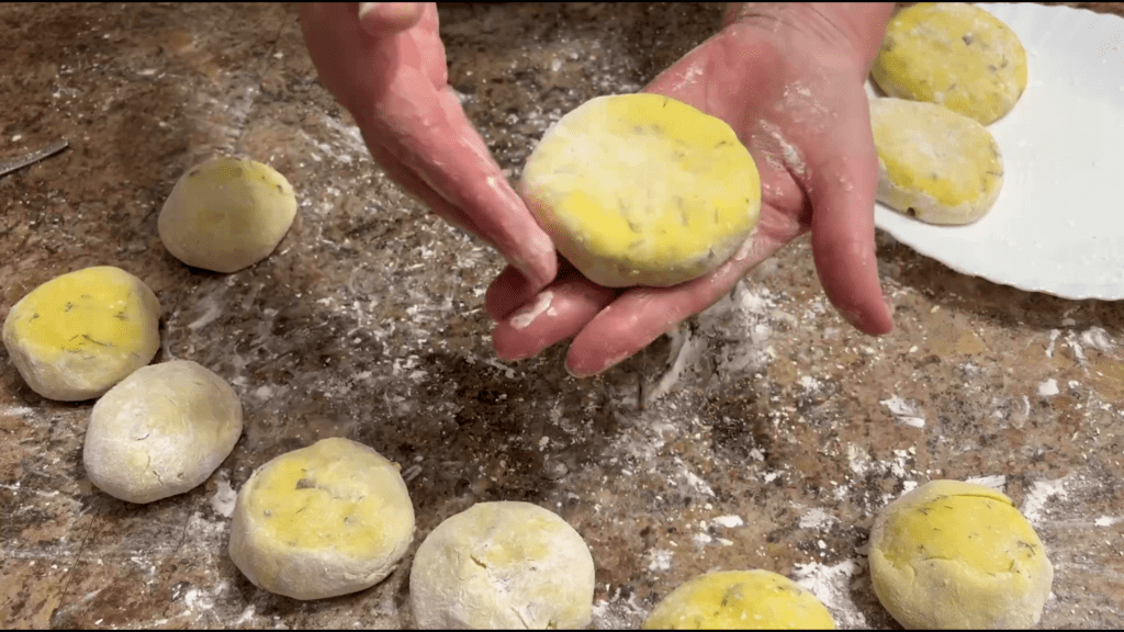 Картофельные зразы с рыбной начинкой