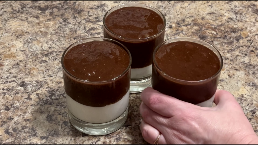 десерт с хурмой и творогом