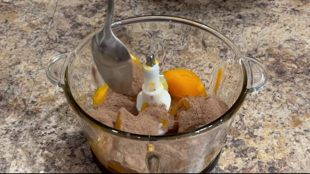десерт с хурмой и творогом