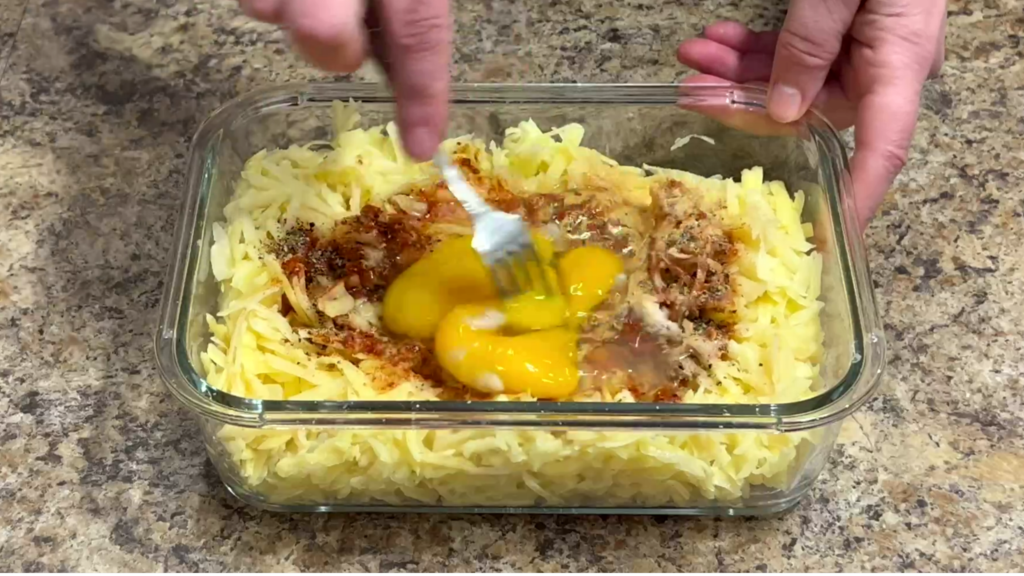 Картофельный пирог с курицей и сыром