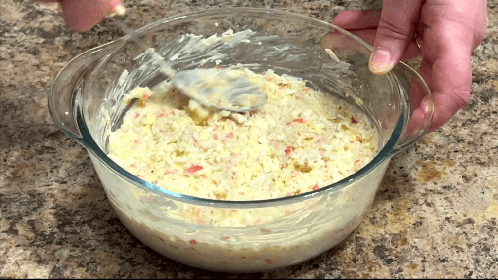 Закуска "Рафаэлло" из крабовых палочек с оливками