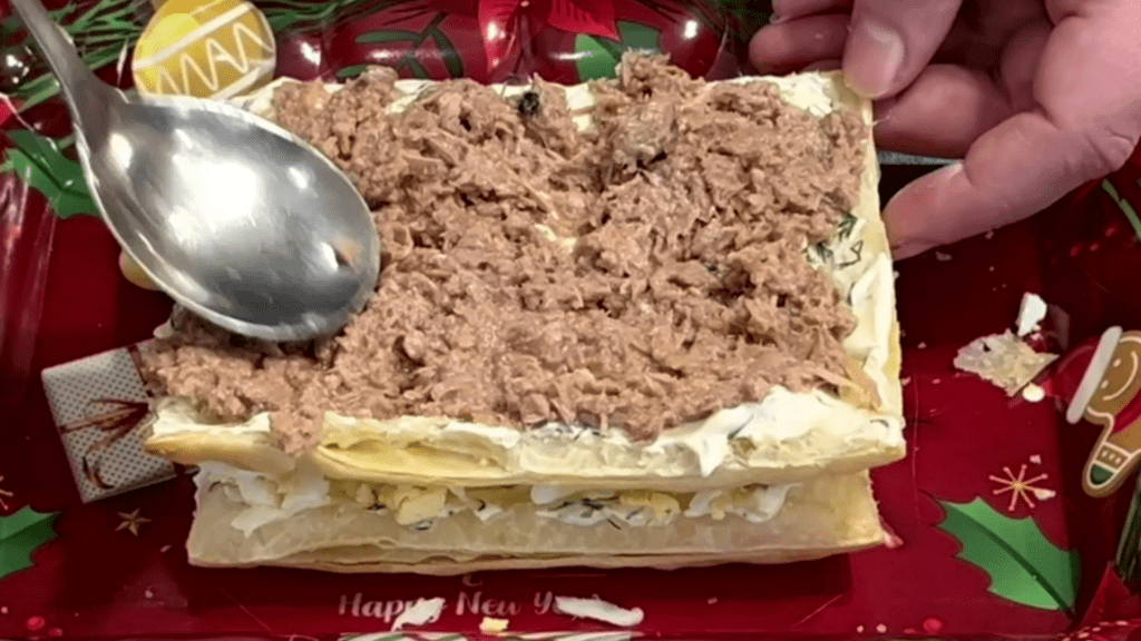 Закуска с тунцом