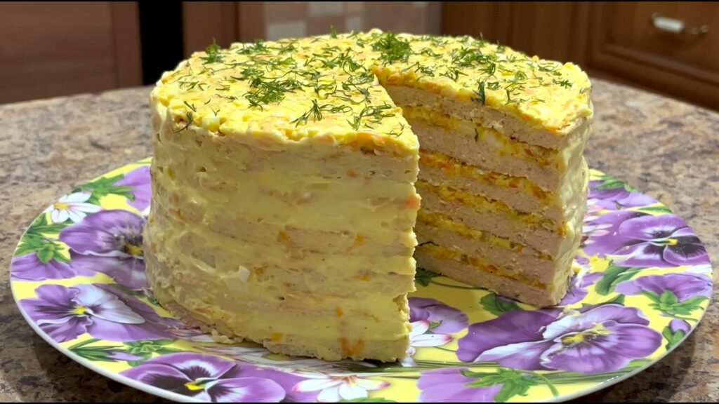 Закусочный торт с куриной грудкой