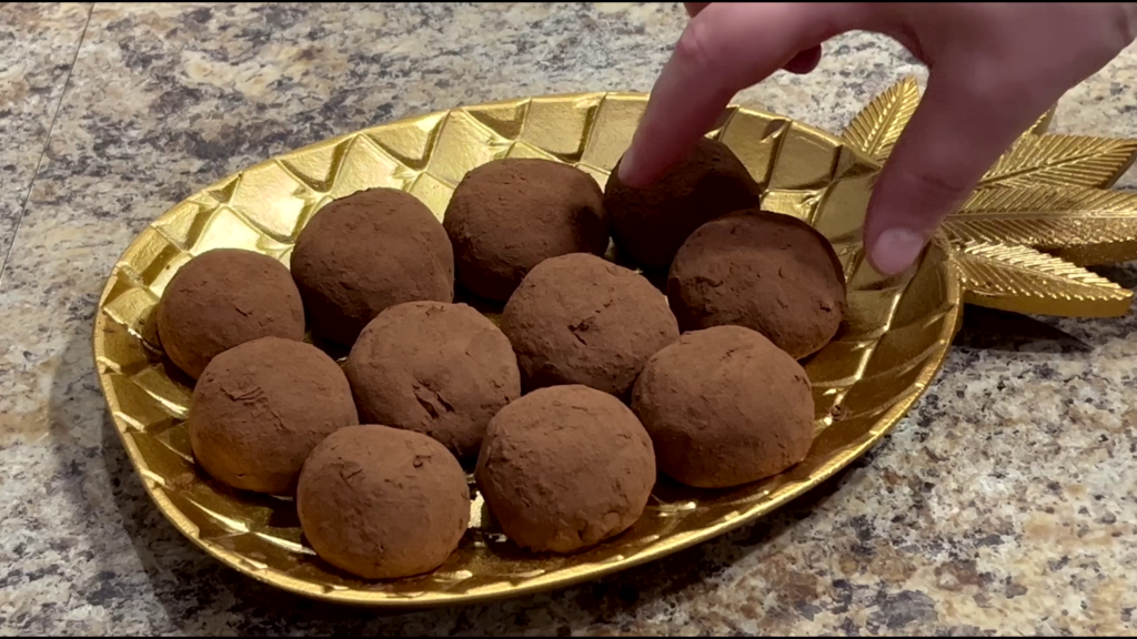 Банановый десерт без сахара и выпечки