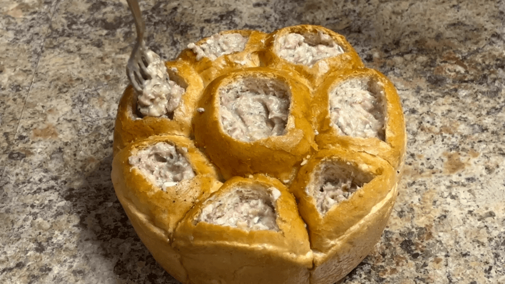 булочки с рыбными консервами