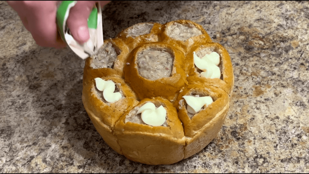 булочки с рыбными консервами